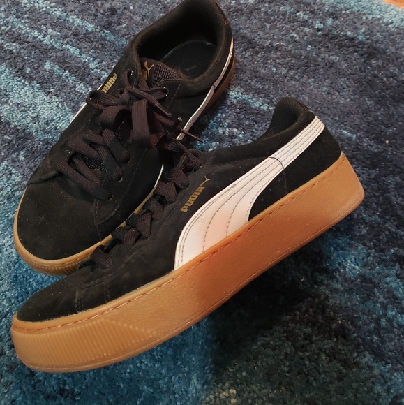 Puma Vikky Platform Sneakers - Picture 2 of 6